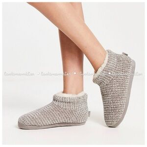 Totes Women’s Cable Knit Boot Slipper Gray
